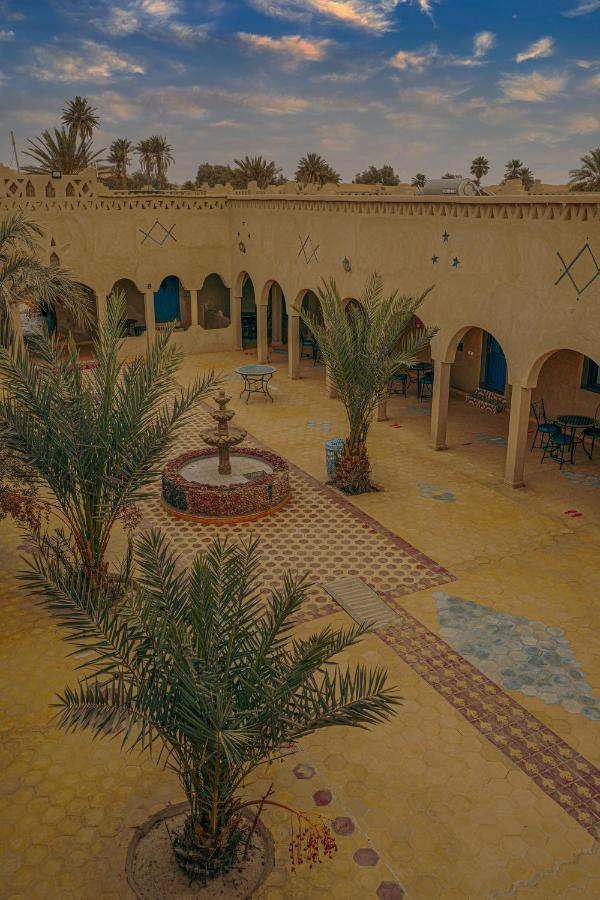 Auberge Les Roches Merzouga Exterior foto